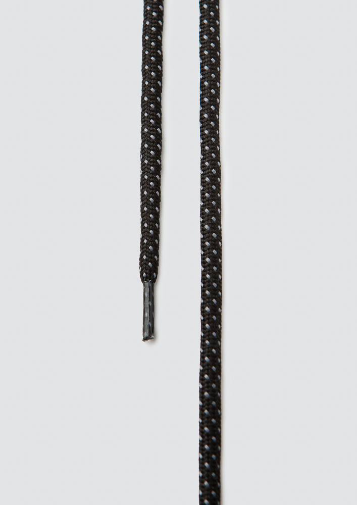 Shoelace 1552-В5/130 round black with grey dots Davis 130 cm
